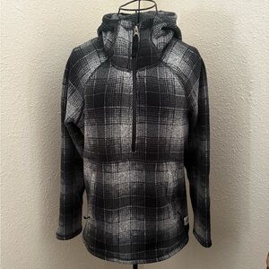 The North Face Gray and Black Fleece Pullover